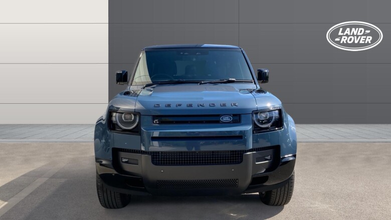 Land Rover Defender 3.0 D250 X-Dynamic HSE 90 3dr Auto Diesel Estate